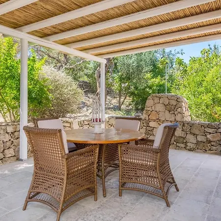 Tia Maria Country - Exclusive Villa